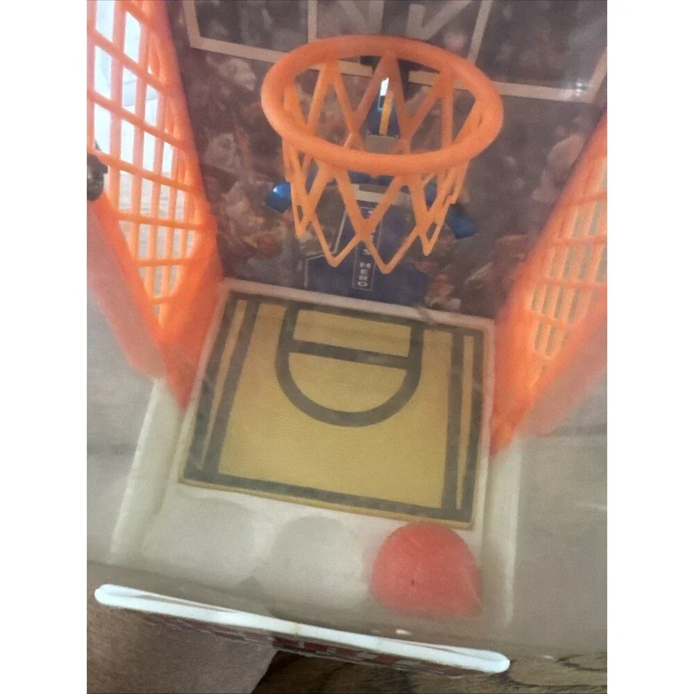 Vintage 1994 Sports Hero Sky Slam Basketball Game Works Toy NBA
